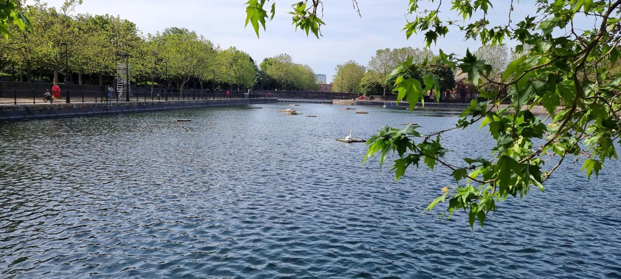 Appartamento Riverside 3br With Easy Transport 20mins To Centre